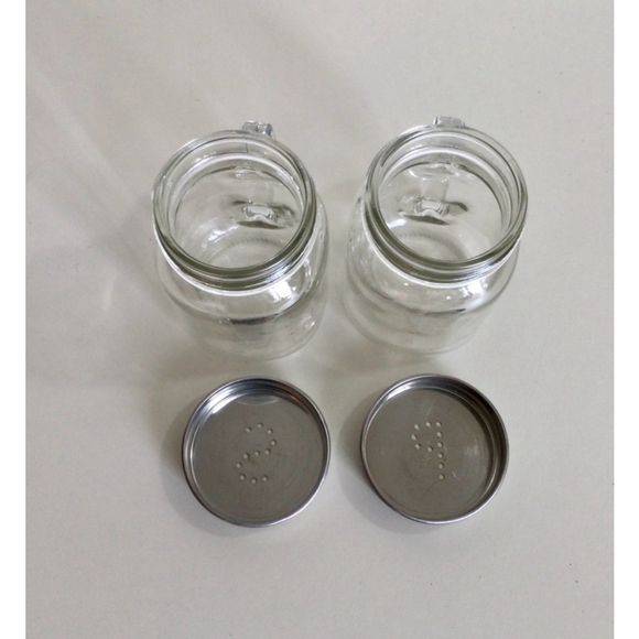 Vintage Salt and Pepper Shakers Clear Glass - Picture 6 of 8